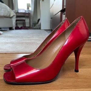 Stuart Weitzman Red Patent Leather Peep Toe Pumps Size 6.5